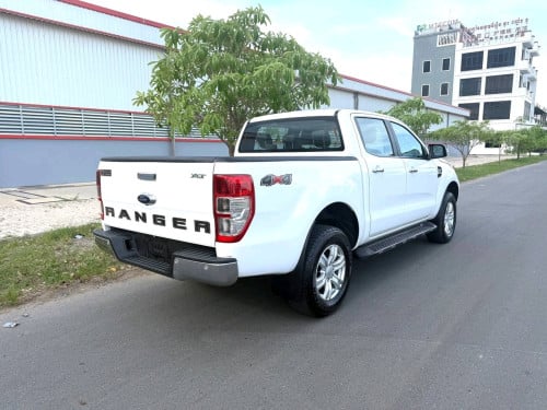 Ford Ranger XLT 2022 ម៉ាសុីន 3.2L ថ្នាំហ្សីន 99%ប្រេីបាន 50,000km