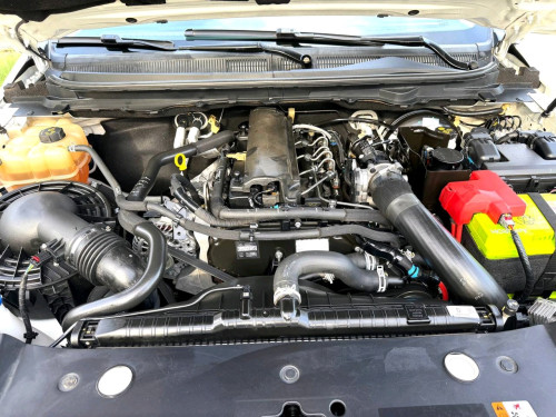 Ford Ranger XLT 2022 ម៉ាសុីន 3.2L ថ្នាំហ្សីន 99%ប្រេីបាន 50,000km