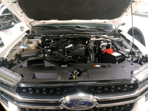 Ford ranger XLT 2023 ថ្មី ទឹកថ្នាំហ្ស៊ីន ធានាអត់បុកប៉ះ ធានាទិញចូលវិញ