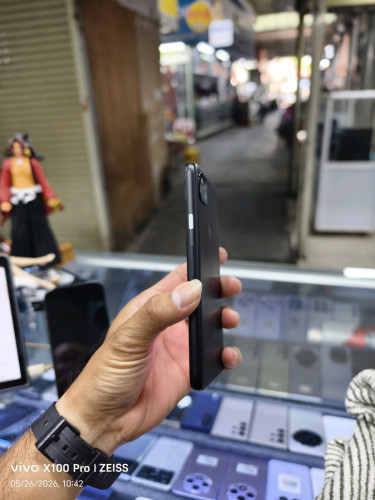 Google pixel 4a 128G Ram6G Sim2 Esim ម៉ាសុីនអេក្រង់ស្រុីន