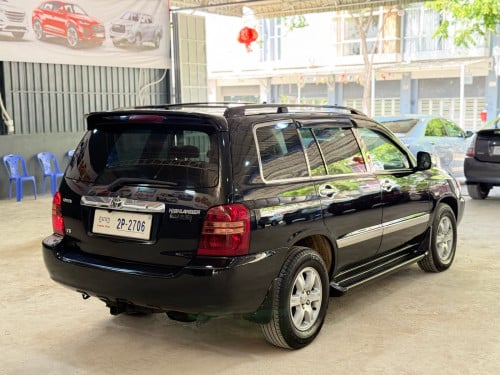 Highlander 02 V6 បេីកបូល
