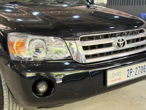 Highlander 02 V6 បេីកបូល
