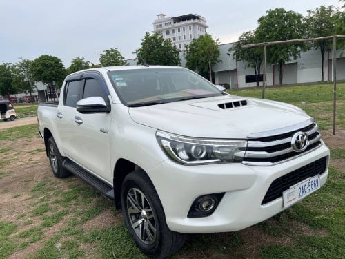hilux Revo 016
