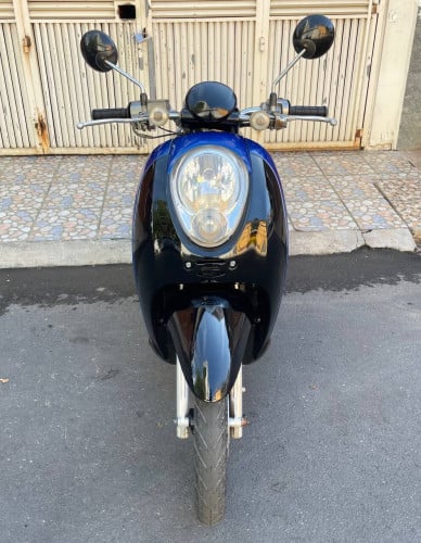 Honda scoopy (110cc, year2010, 650$) have all documents