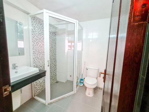 HOUSE FOR RENT IN BKK2