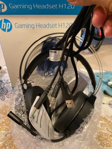 HP សំលេងច្បាស់ល្អ ថ្មីប្រអប់ 12$