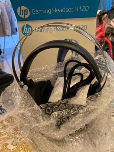 HP សំលេងច្បាស់ល្អ ថ្មីប្រអប់ 12$