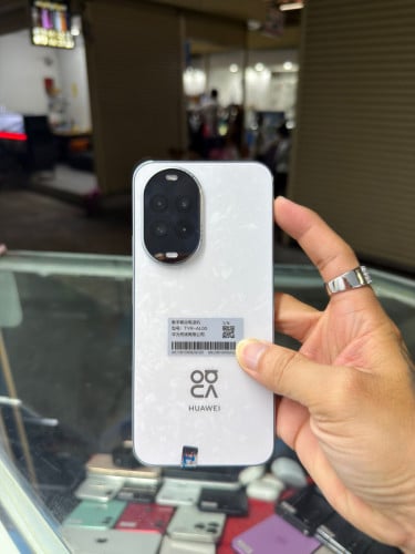 Huawei Nova 14 SE White CH , Ram12GB HD256GB Phone Condition 99% , ម៉ាស៊ីនសានុំ
