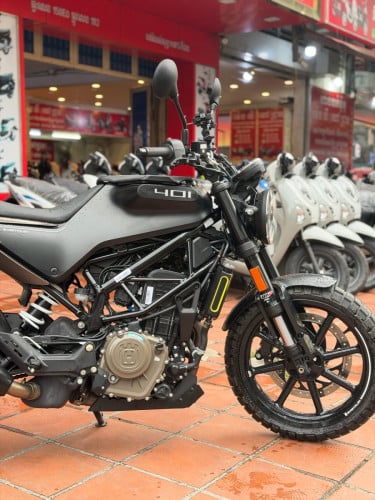 HUSQVARNA SVARTPILEN 401 2022 373CC