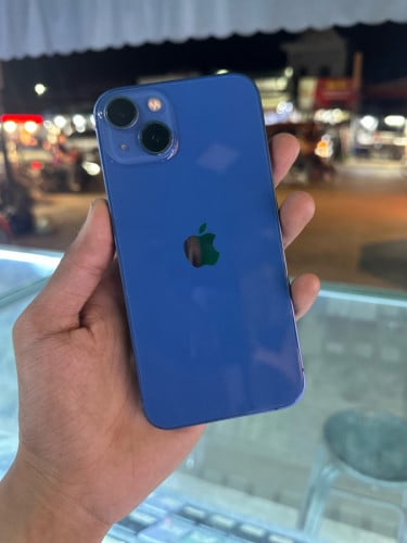 iPhone 13