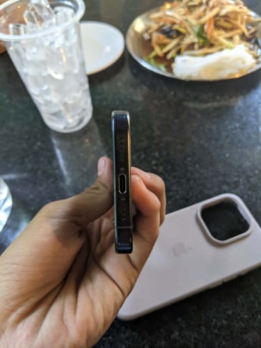 iPhone 15pro LL/A