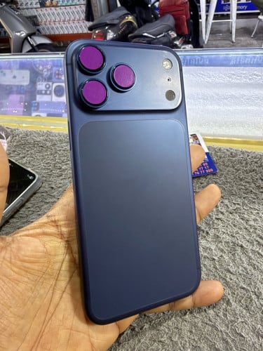 iPhone 17Pro Max 256G Z/A 99% មានឆ្នាំងសាក