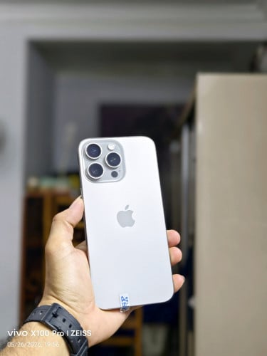 Iphone15pro max 1000G ZA ម៉ាសុីនស្រុីនអេក្រង់ស្រុីន ជាំបែក