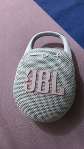 JBL Clip 5