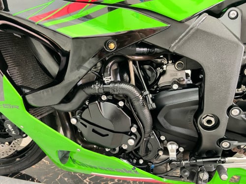 Kawasaki zx6r2024កូនជប៉ុនថ្មី95%7000km(no tax)