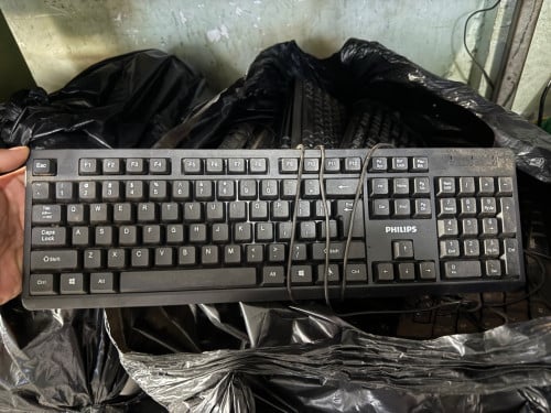 Keyboard មួយទឹក ស្អាត់ៗ 1=1.5$