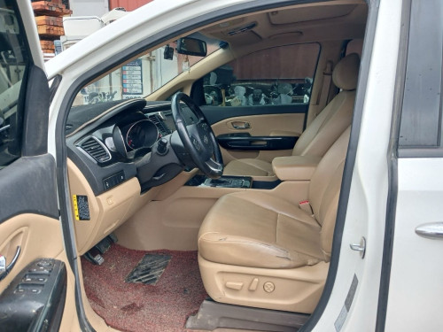 KIA CARNIVAL 2016