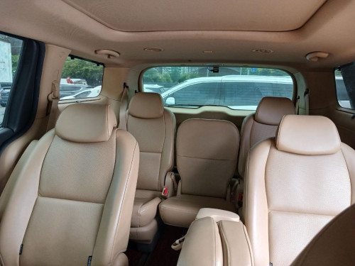 KIA CARNIVAL 2016