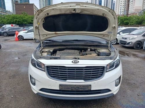 KIA CARNIVAL 2016