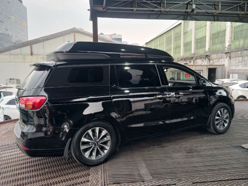 KIA CARNIVAL Limousine 2015