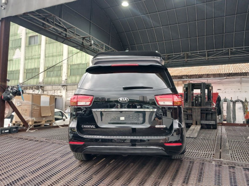 KIA CARNIVAL Limousine 2015