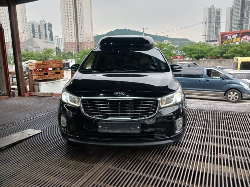KIA CARNIVAL Limousine 2015