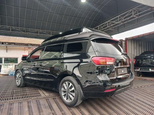 KIA CARNIVAL Limousine 2015