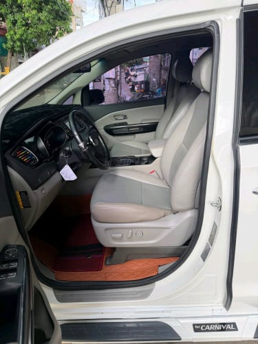 Kia Carnival Prestige 2015 បើកតំបូល 2សន្លឹក