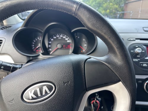 Kia morning 2022