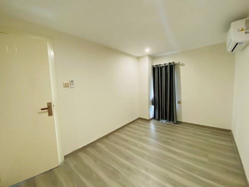 L Tower 271 (2bedroom available on sale)