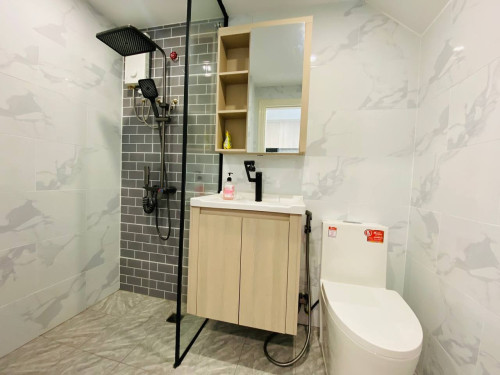L Tower 271 (2bedroom available on sale)