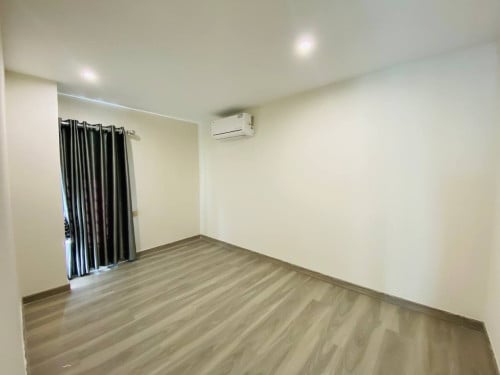 L Tower 271 (2bedroom available on sale)