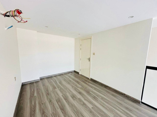 L tower 2bedroom Loft-Style available on sale