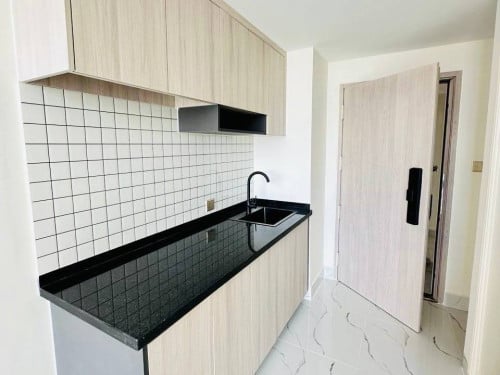 L tower 2bedroom Loft-Style available on sale