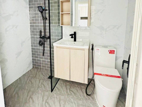 L tower 2bedroom Loft-Style available on sale