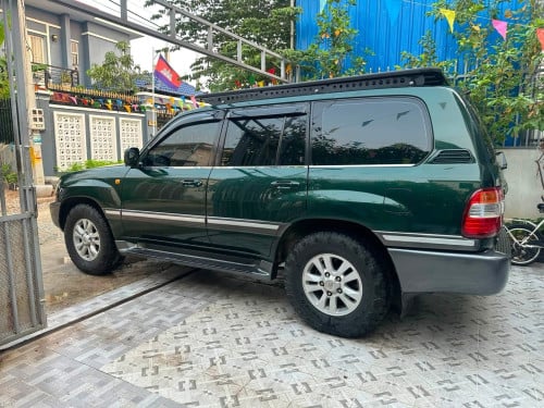 Land ឆ្នាំ2000ម៉ាស៊ូត :14500$តបាន