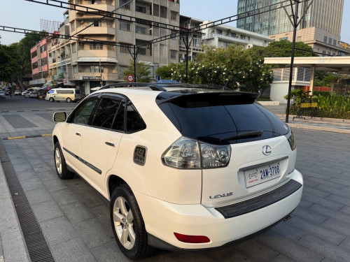 Lexus 330 04/H/F/Pong1