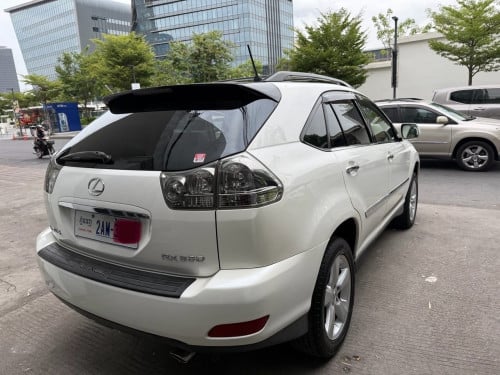 Lexus 330 04/H/F/Pong1