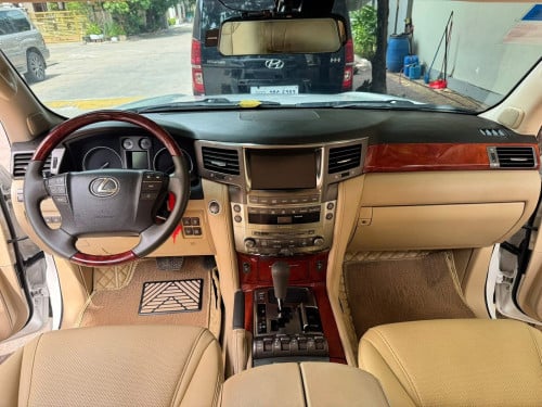 Lexus LX570 2008 ឡើង 2015 ឡានថ្មីខ្លាំង នៅម្ចាស់ដើមផ្ទាល់