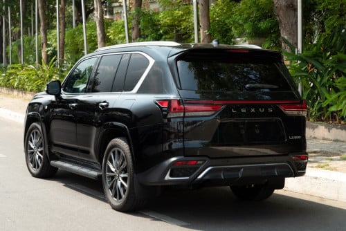 Lexus LX600 F-Sport