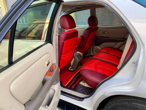 LEXUS RX 300 ឆ្នាំ០១ ប៉ុង១