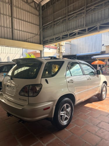 Lexus Rx300 Lazer 2002: 12300$