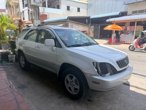 Lexus Rx300 Lazer 2002: 12300$