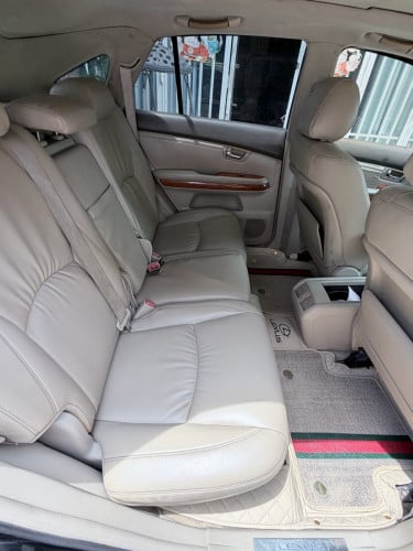 Rx330 2004  P1 ពណ៌ខ្មៅ