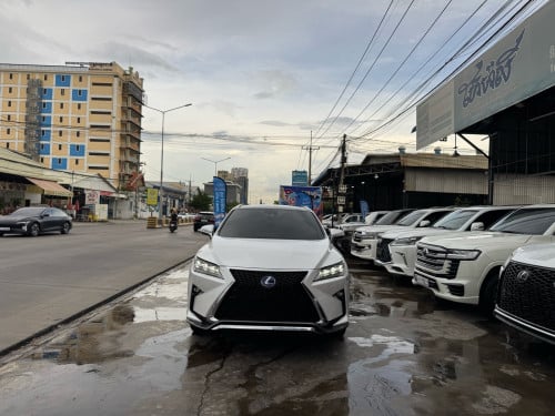 Lexus Rx450h 2019 Full OPTION Premium + HUD ឡើងកាង F-Sport ឲ រៀបចំមួយស្អាតឲ2 keys + (គីឡូតិច ឡានមូល)