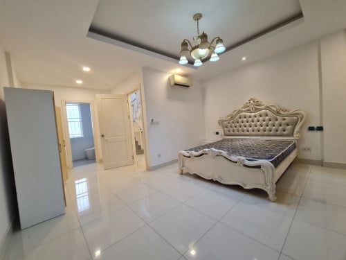 Link B for rent in Borey Chip Mong land sensok Aeon2 price 650$ negotiable full furnish