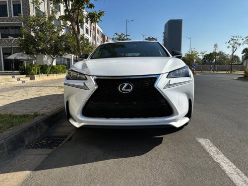 Luxus NX 200t F-sport ឆ្នាំផលិត2016, ប៉ុង01