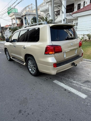 LX 570 2010 ម្ចាស់​ដេីមទិញខ្លាញ់គោ