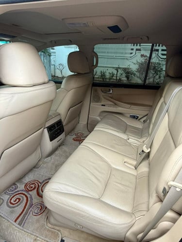LX 570 2010 ម្ចាស់​ដេីមទិញខ្លាញ់គោ