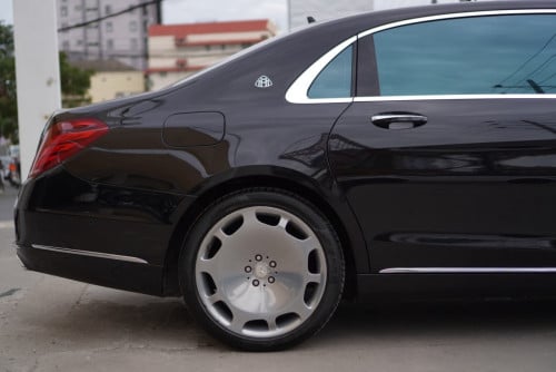 Mercedes benz S600 V12 maybach